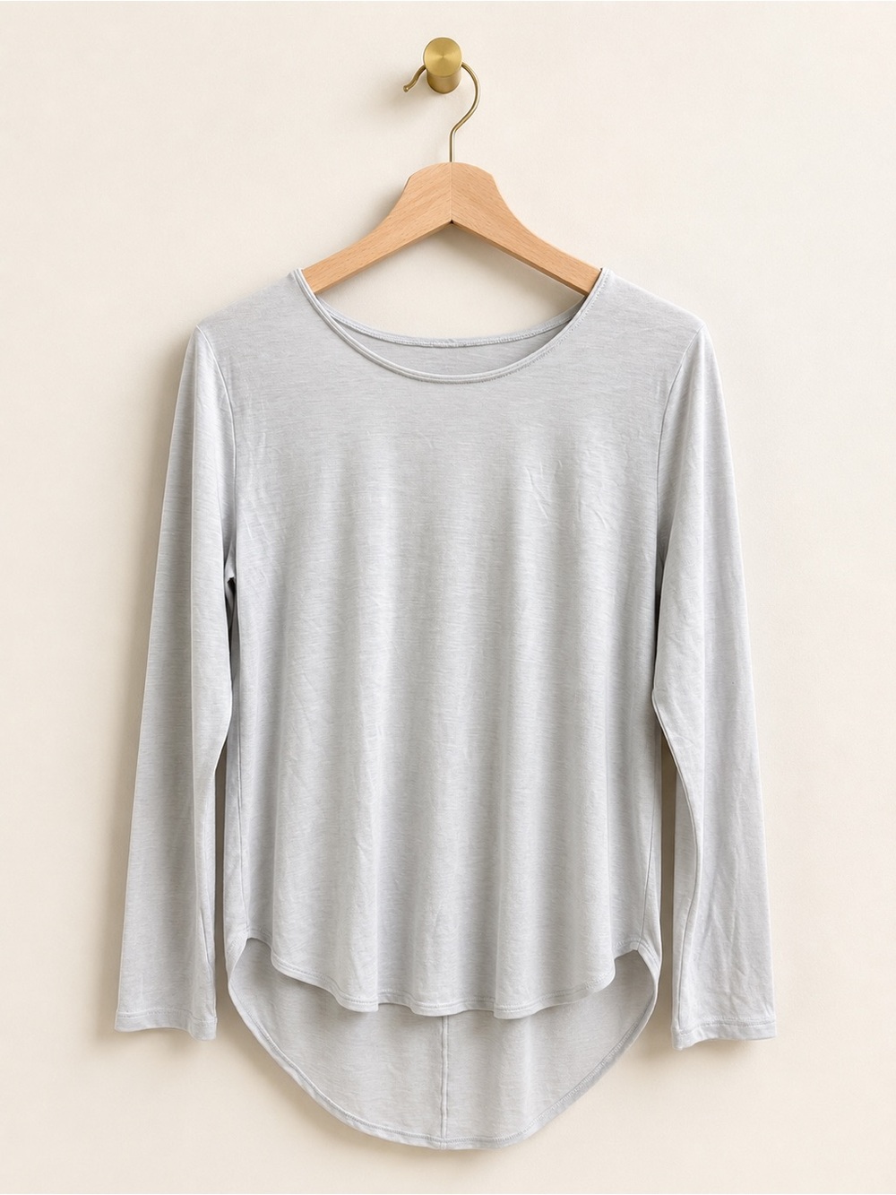Under Armour Women’s Light Gray Open Back Long Sleeve Active Top Size M